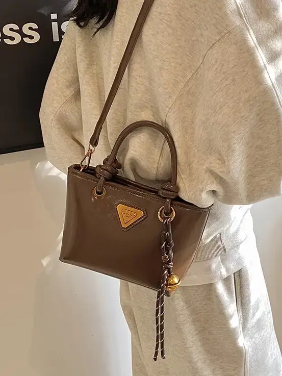 Women's Brown Leather Bucket Bag with Chain Strap - Image 11