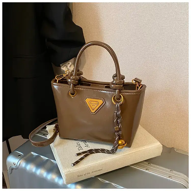 Women's Brown Leather Bucket Bag with Chain Strap — feature 33