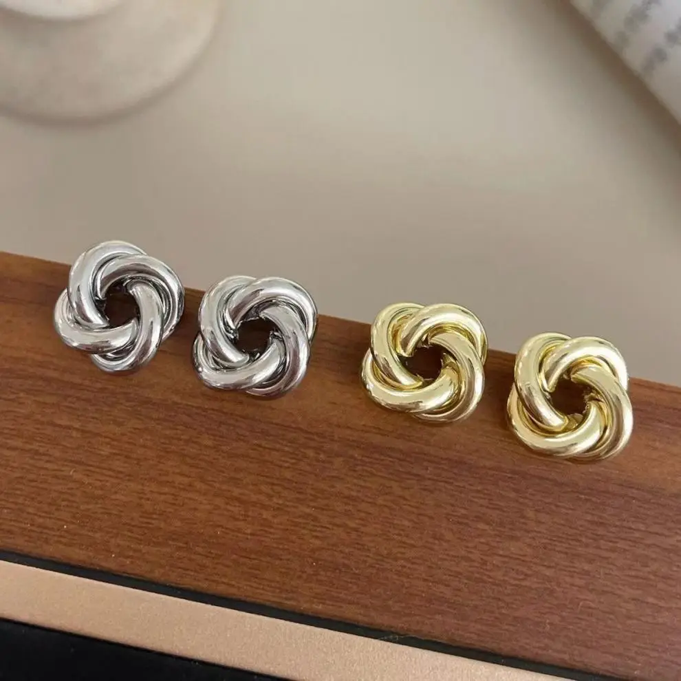 Cold Style Retro Knot Circle Ear Studs 2024 — feature 7