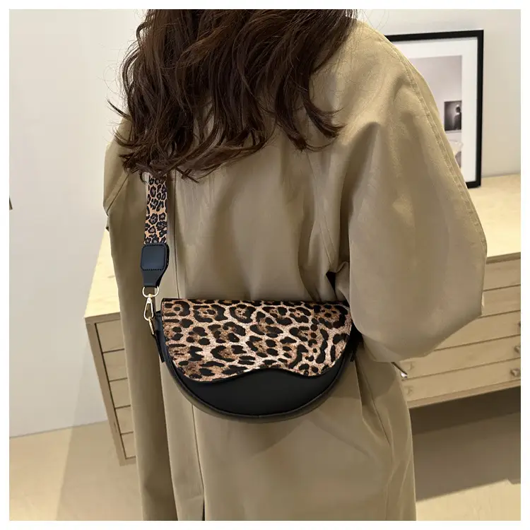 Leopard Print Saddle Bag with Wide Strap 2024 — feature 19