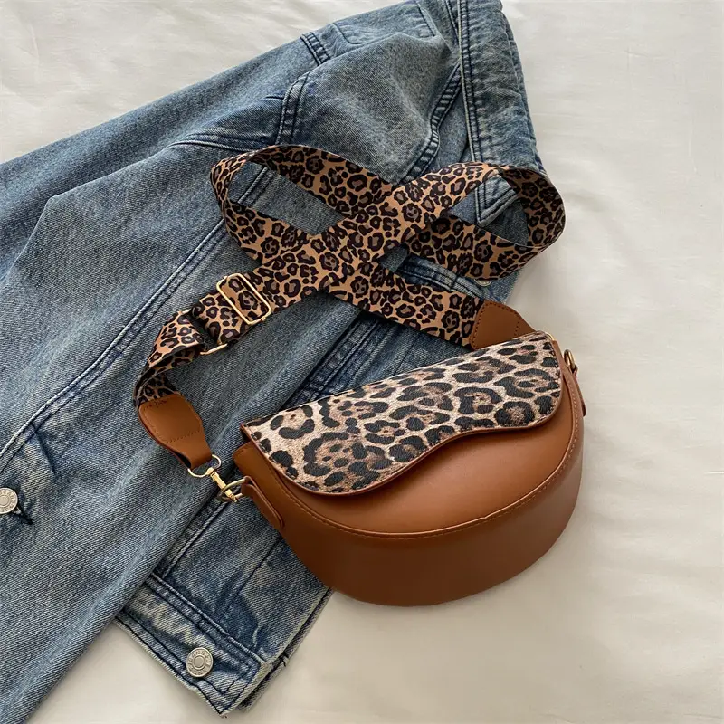Leopard Print Saddle Bag with Wide Strap 2024 - Image 4