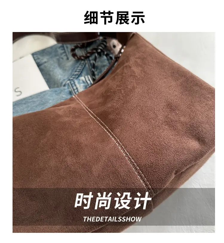 Black Retro Shoulder Bag with Cute Charm — feature 3