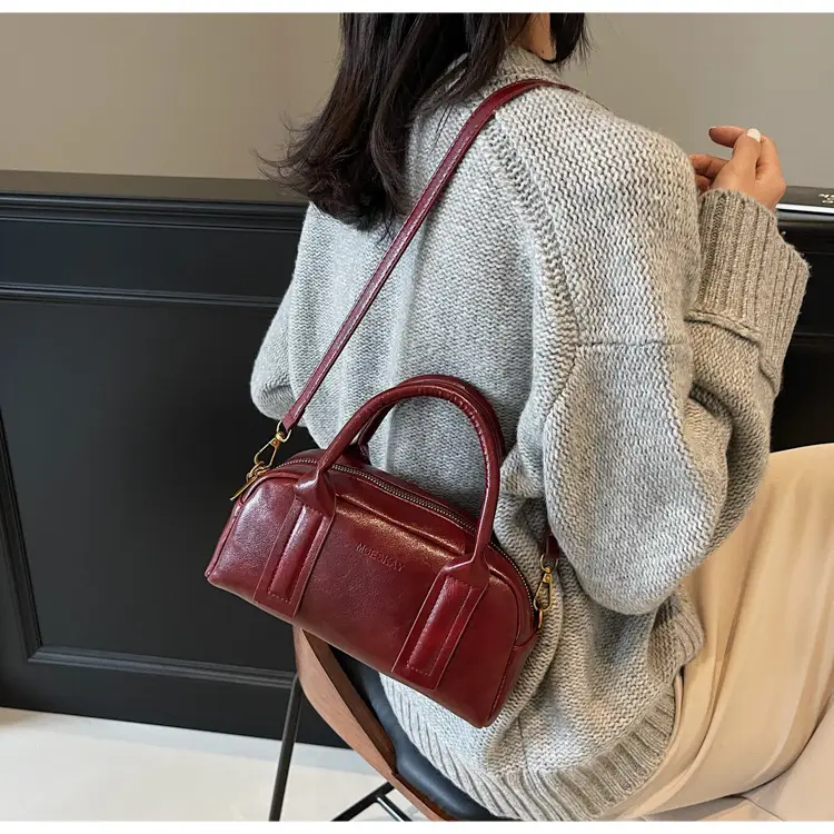 Women Crossbody Bag Winter Vintage Crossbody Shoulder Bag 2026 — feature 23