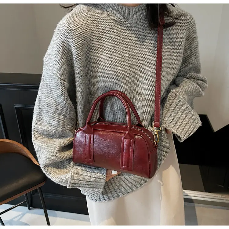 Women Crossbody Bag Winter Vintage Crossbody Shoulder Bag 2026 — feature 27