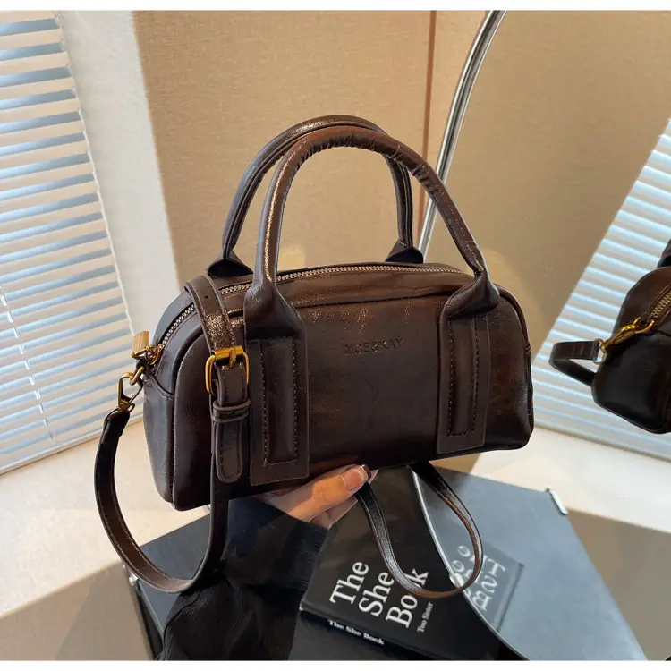 Women Crossbody Bag Winter Vintage Crossbody Shoulder Bag 2026 — feature 29