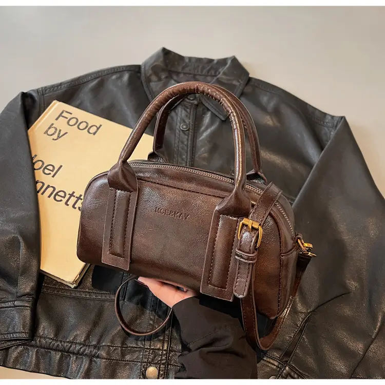 Women Crossbody Bag Winter Vintage Crossbody Shoulder Bag 2026 — feature 33