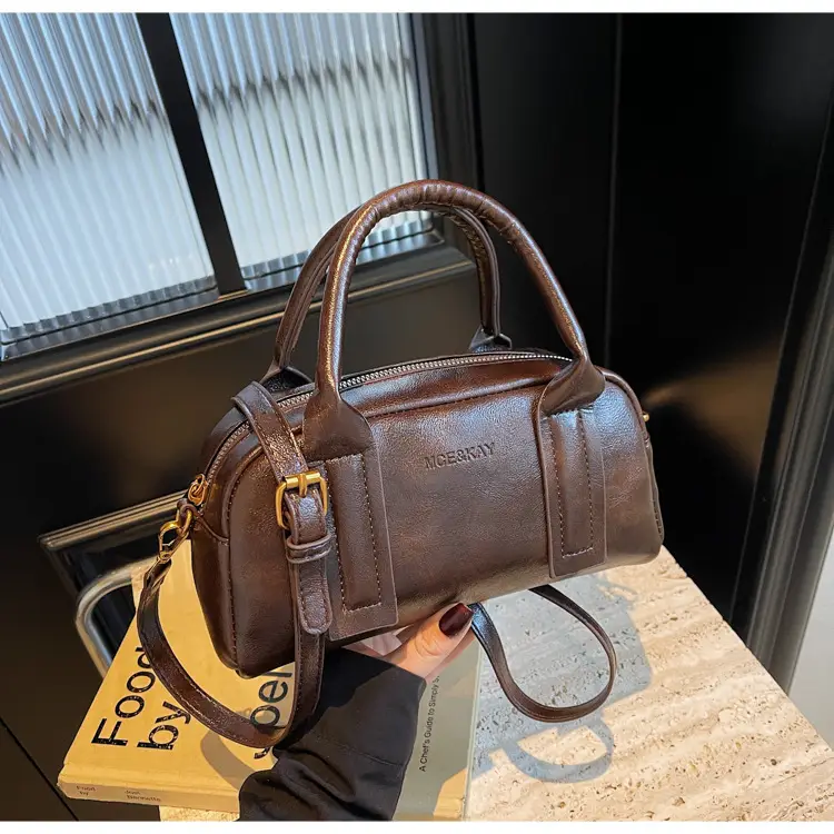 Women Crossbody Bag Winter Vintage Crossbody Shoulder Bag 2026 — feature 37