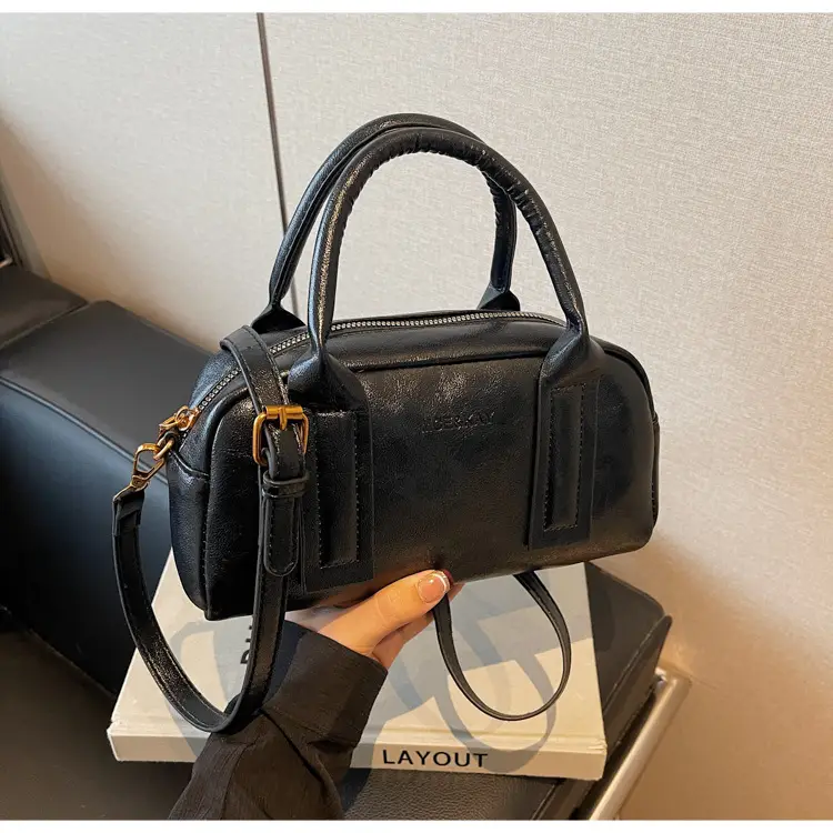 Women Crossbody Bag Winter Vintage Crossbody Shoulder Bag 2026 — feature 41
