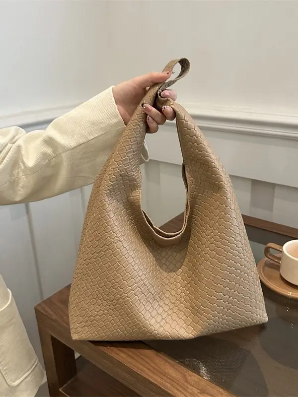 Brown Woven Tote Bag Large Capacity Shoulder Bag - Image 7