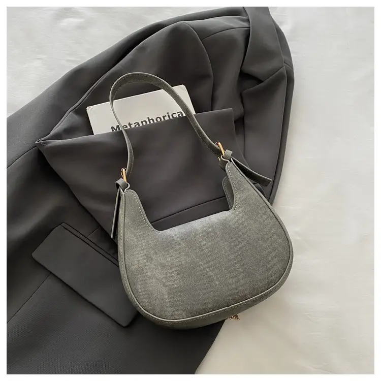 Retro Elegant Crescent Bag Grey Shoulder Bag Winter Luxury — feature 15