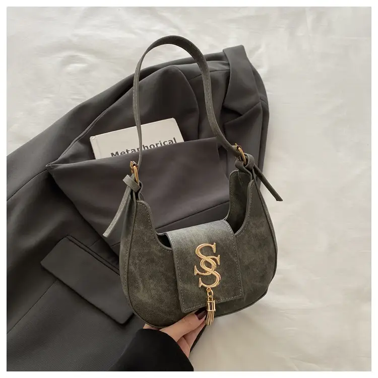 Retro Elegant Crescent Bag Grey Shoulder Bag Winter Luxury — feature 16
