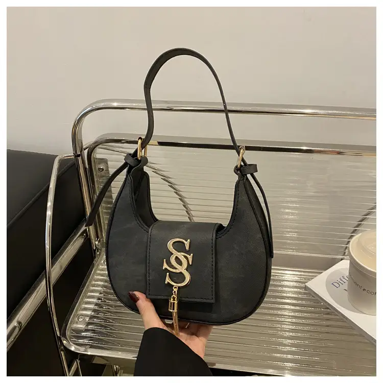 Retro Elegant Crescent Bag Grey Shoulder Bag Winter Luxury — feature 22