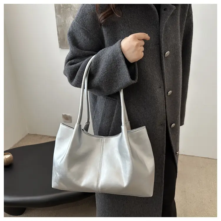 White Retro Casual Shoulder Tote Bag 2024 — feature 12