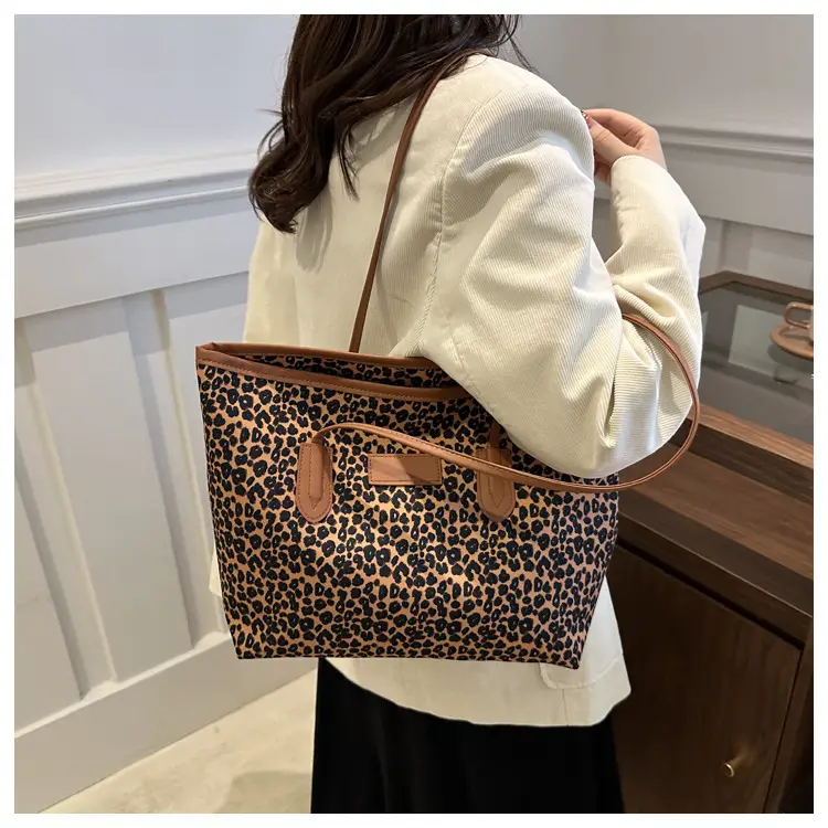 Retro Leopard Shoulder Bag with Textured Handle — feature 24