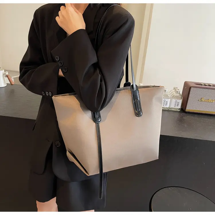 Fashionable Women's Tan Shoulder Bag 2025 Autumn — feature 19