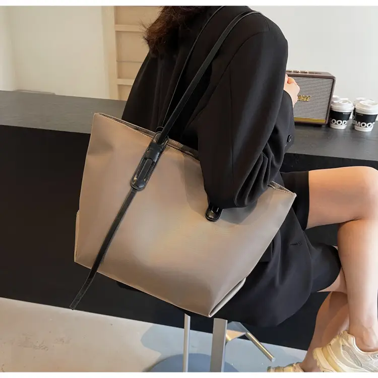 Fashionable Women's Tan Shoulder Bag 2025 Autumn — feature 20