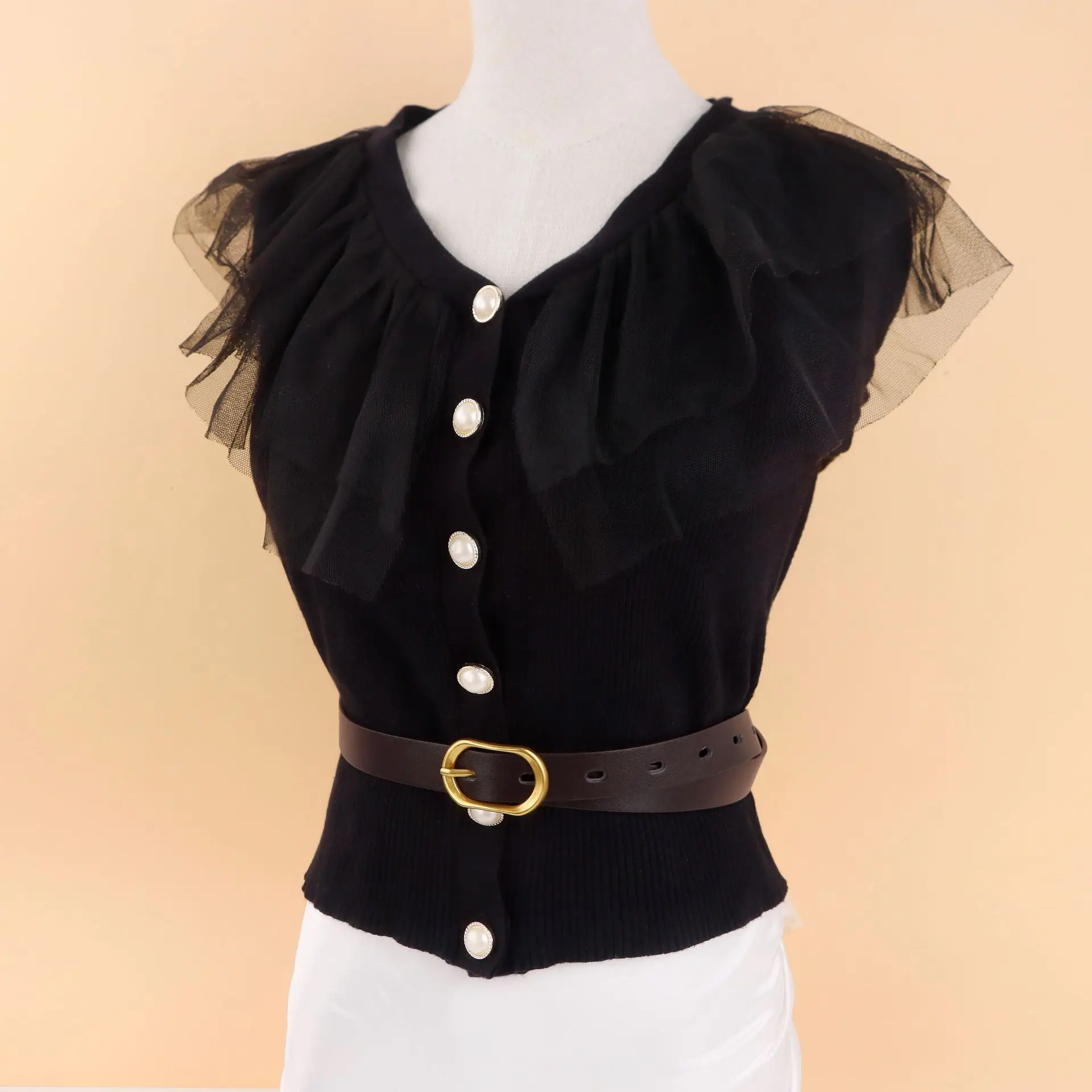 Women's Brown French Style Belt with Gold Pin Buckle - Image 6