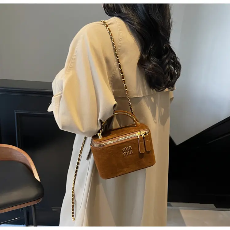 Black French Retro Crossbody Bag Women's Shoulder Crossbody — feature 28