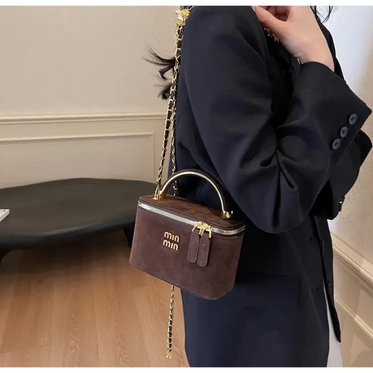 Black French Retro Crossbody Bag Women's Shoulder Crossbody — feature 42