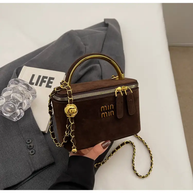 Black French Retro Crossbody Bag Women's Shoulder Crossbody — feature 46