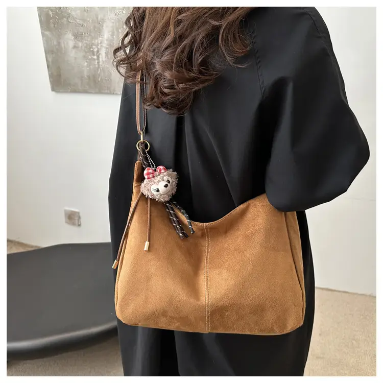 Frosted Shoulder Bag with Cute Keychain 2024 Winter — feature 13