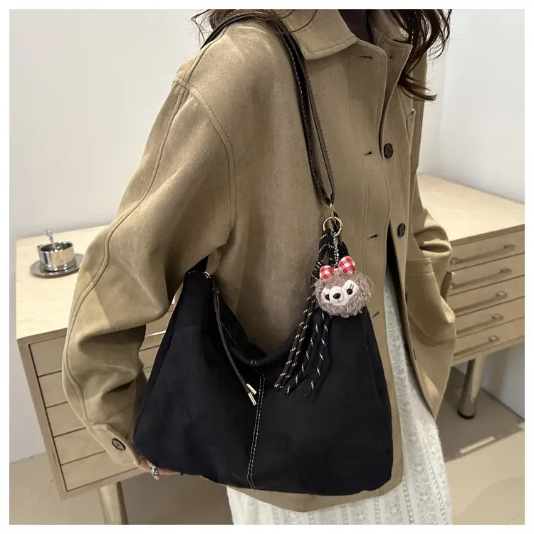 Frosted Shoulder Bag with Cute Keychain 2024 Winter — feature 18