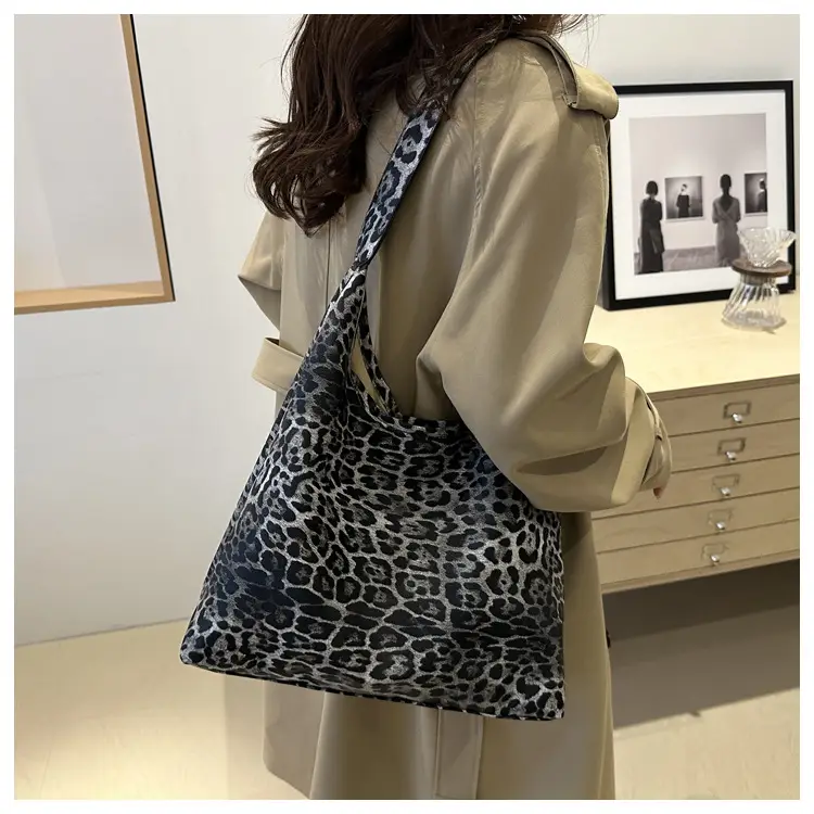 Leopard Print Large Capacity Women's Shoulder Bag — feature 19