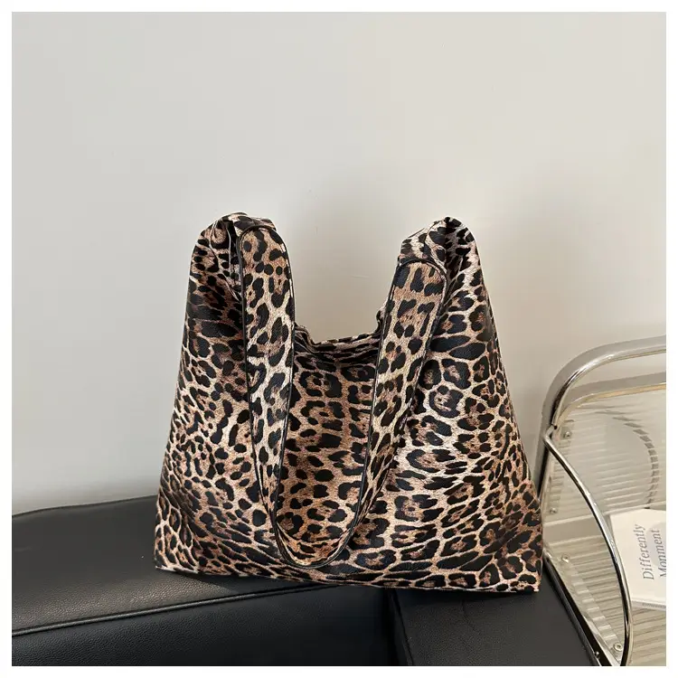 Leopard Print Large Capacity Women's Shoulder Bag — feature 9