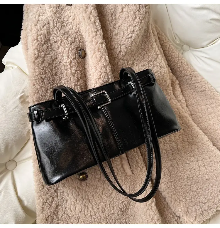 Women's Vintage Leather Shoulder Bag Large Capacity 2024 — feature 28