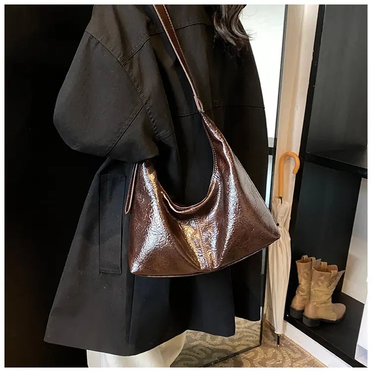 Winter Gold Metallic Shoulder Bag Large Capacity Fashionable — feature 16
