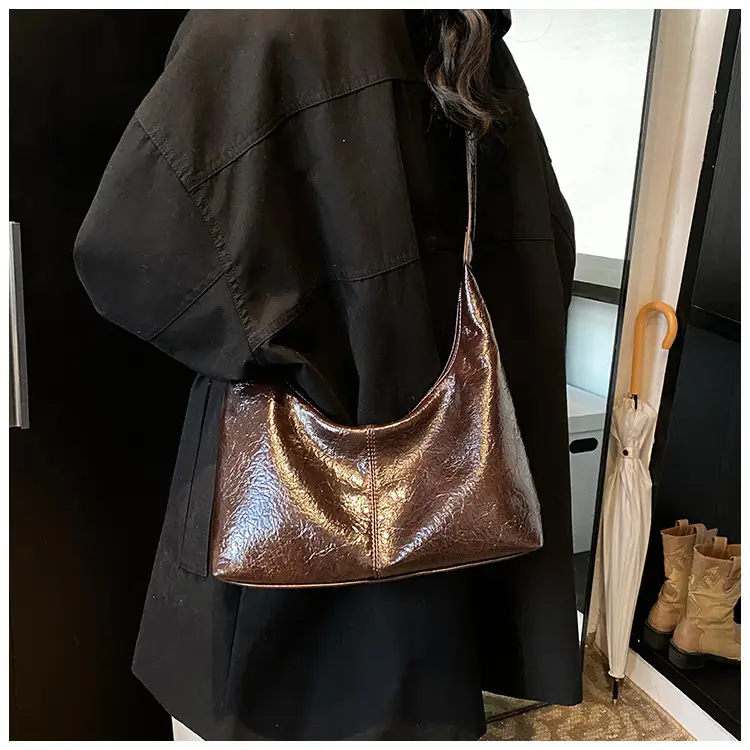 Winter Gold Metallic Shoulder Bag Large Capacity Fashionable — feature 22