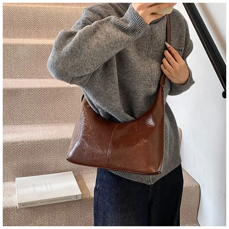 Winter Gold Metallic Shoulder Bag Large Capacity Fashionable — feature 28
