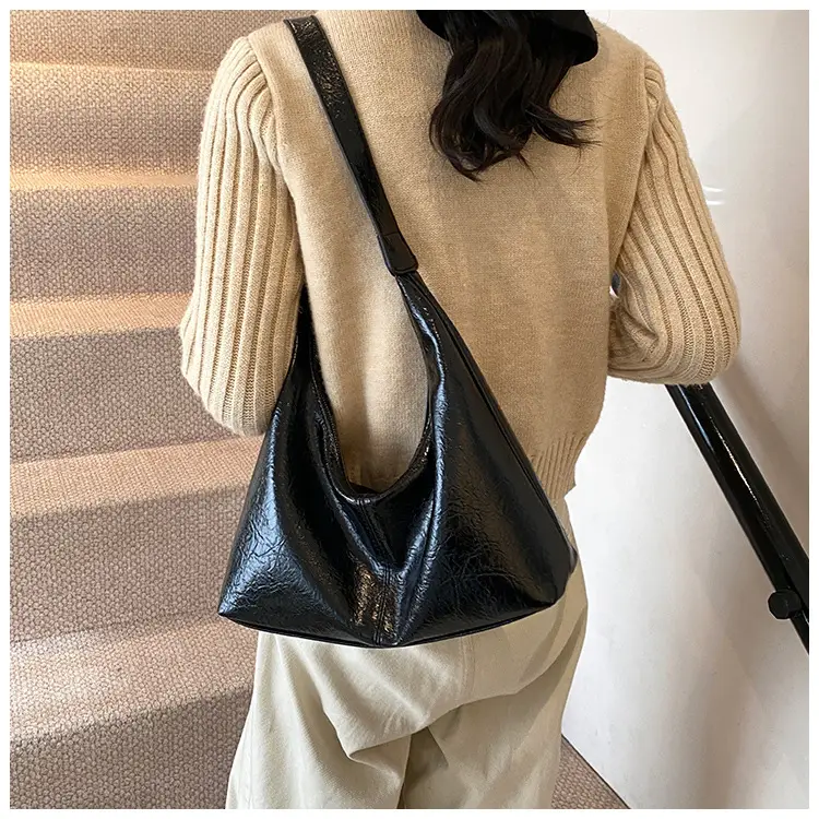 Winter Gold Metallic Shoulder Bag Large Capacity Fashionable — feature 33