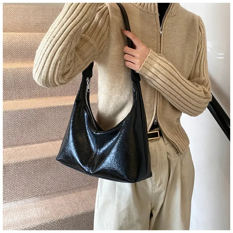 Winter Gold Metallic Shoulder Bag Large Capacity Fashionable — feature 35