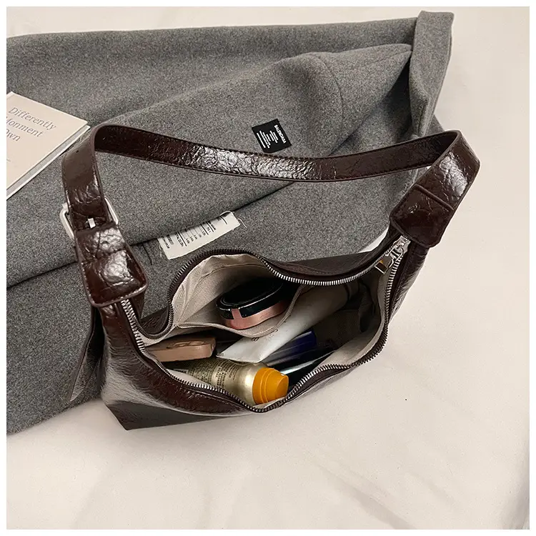 Winter Gold Metallic Shoulder Bag Large Capacity Fashionable — feature 41