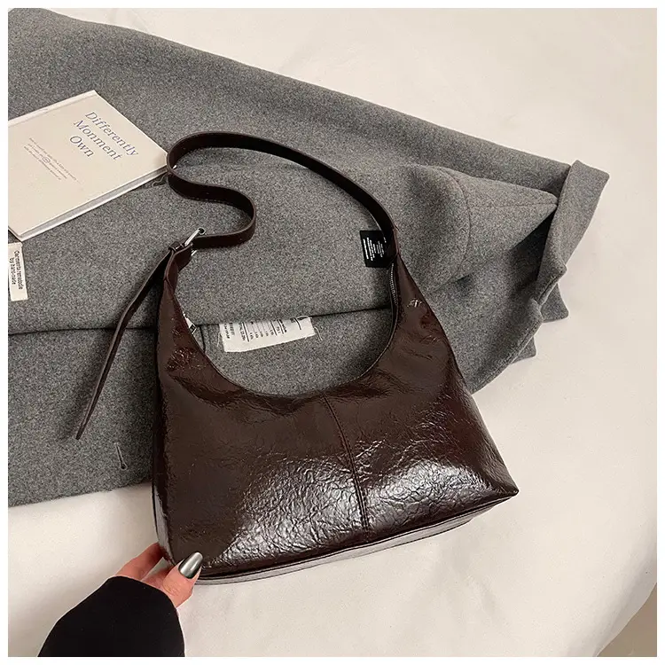 Winter Gold Metallic Shoulder Bag Large Capacity Fashionable — feature 43