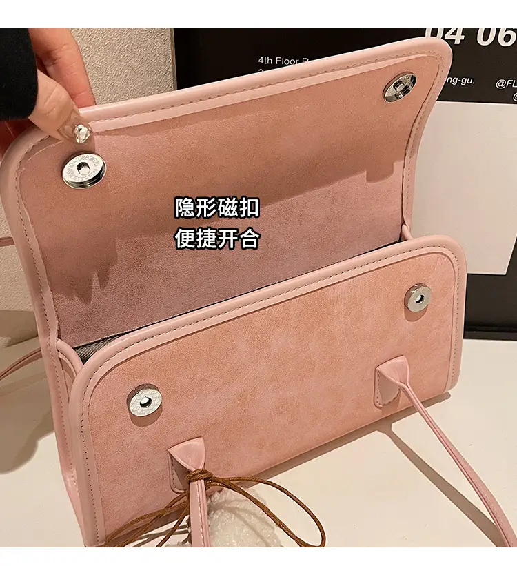 Women's White Retro Shoulder Crossbody Bag 2024 — feature 8