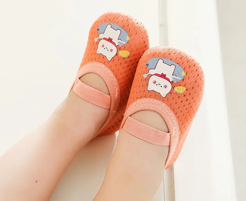 Toddler Mesh Slip-On Socks Non-Slip Multi Color — feature 17