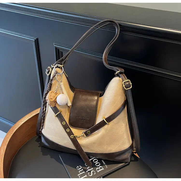 Women's Grey Leather Shoulder Bag with Tassel — feature 12