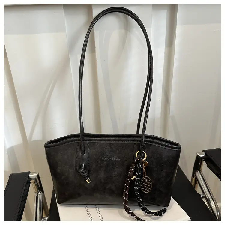 Black Women's Large Capacity Shoulder Bag with Braided Chain — feature 30