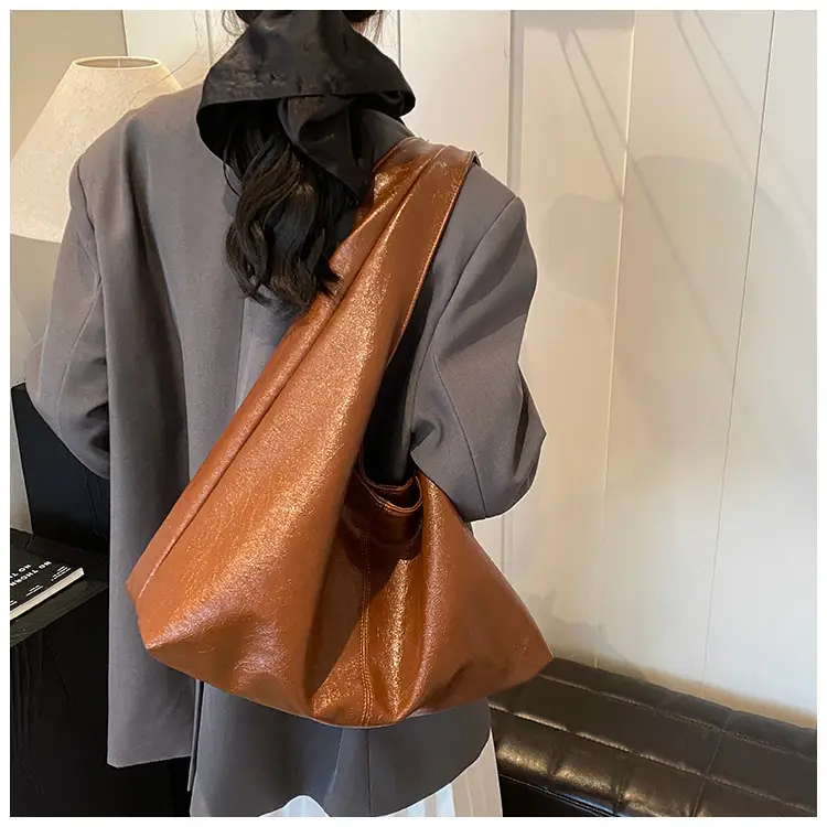 Vintage Brown Leather Tote Bag for Women Large Capacity — feature 13