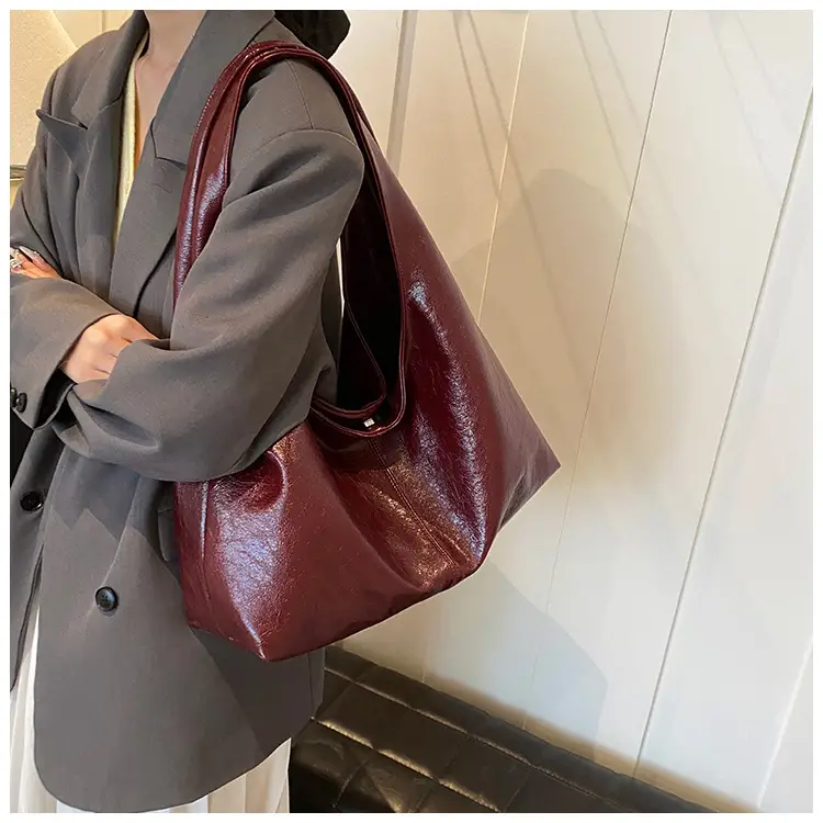 Vintage Brown Leather Tote Bag for Women Large Capacity — feature 16