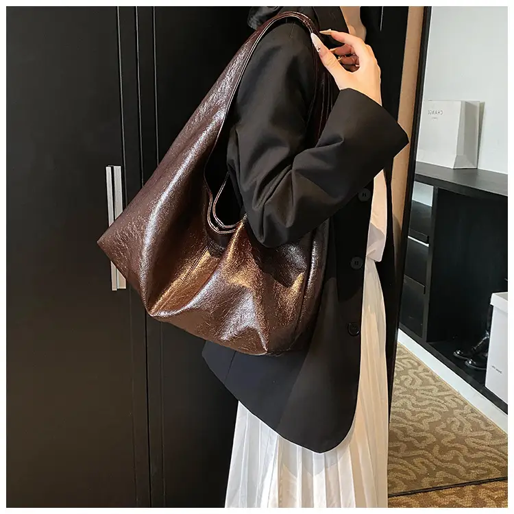 Vintage Brown Leather Tote Bag for Women Large Capacity — feature 7
