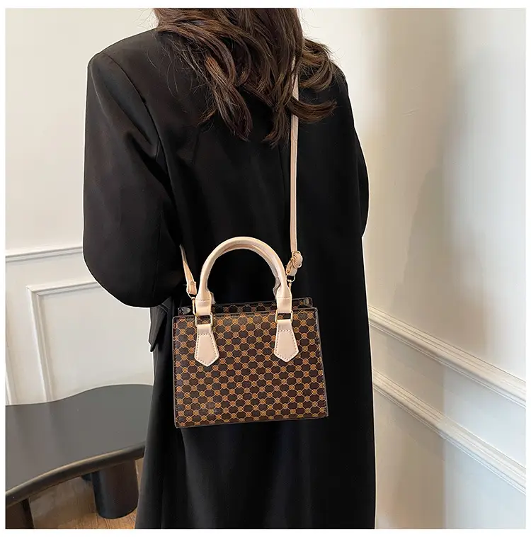 Vintage Printed Shoulder Crossbody Bag 2024 — feature 15