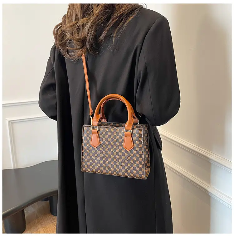 Vintage Printed Shoulder Crossbody Bag 2024 — feature 19