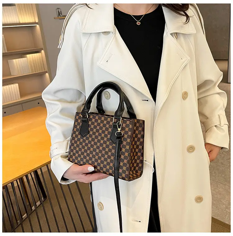 Vintage Printed Shoulder Crossbody Bag 2024 — feature 22