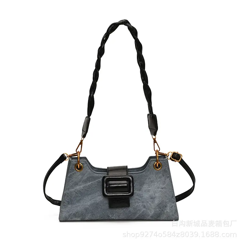 2026 Stylish Grey Crossbody Bag with Gold Hardware - Image 10