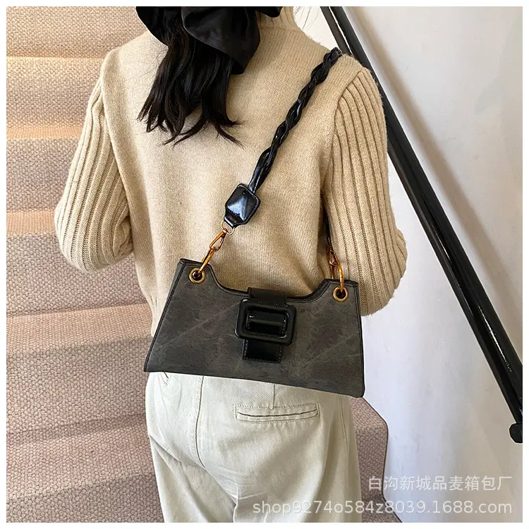 2026 Stylish Grey Crossbody Bag with Gold Hardware — feature 15