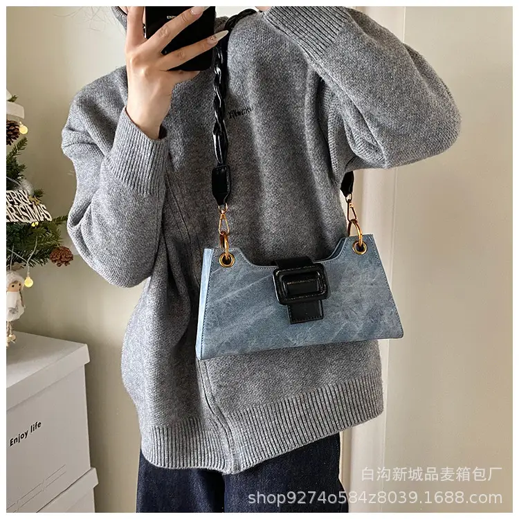 2026 Stylish Grey Crossbody Bag with Gold Hardware — feature 24