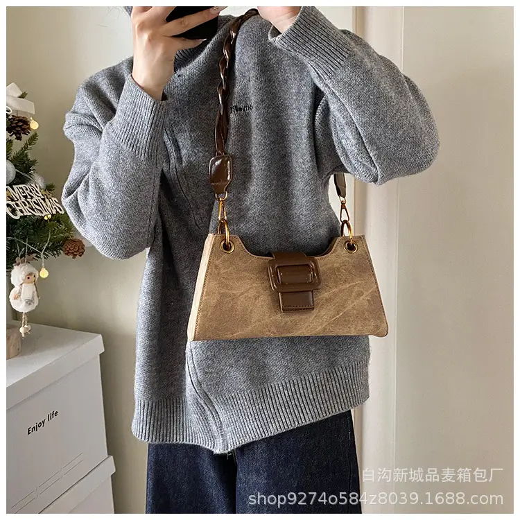 2026 Stylish Grey Crossbody Bag with Gold Hardware — feature 29
